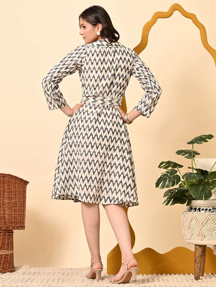 women ikat print three quarter sleeve ethnic dress - 21925011 - Standard Image - 4