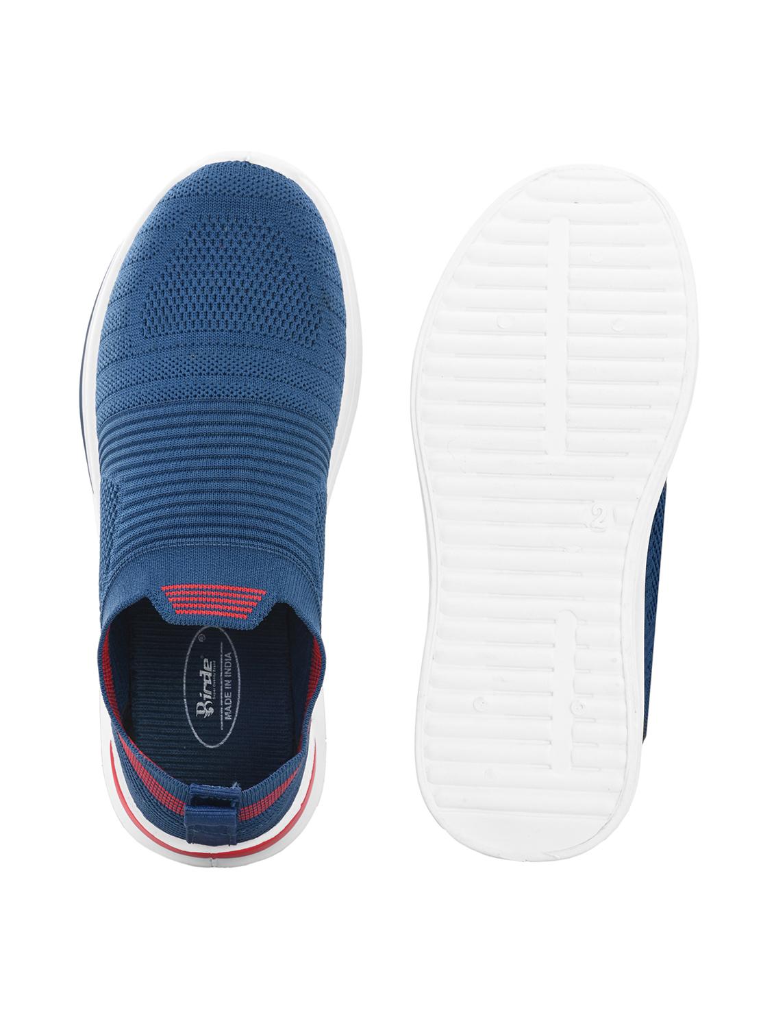 boys solid slip on sports shoe - 21925115 - Standard Image - 4
