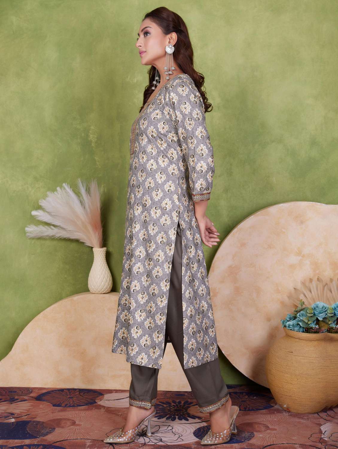 women three quarter sleeve kurta pant with dupatta set - 21925230 -  Standard Image - 1