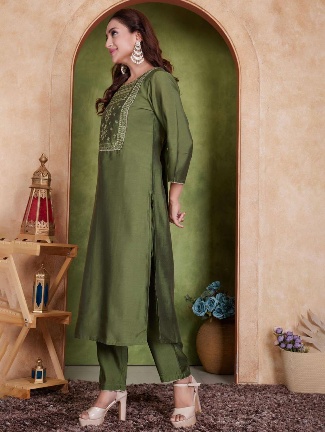 women three quarter sleeve kurta pant with dupatta set - 21925268 - Standard Image - 1