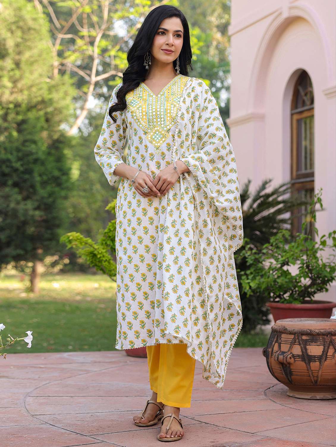 women three quarter sleeve kurta pant with dupatta set