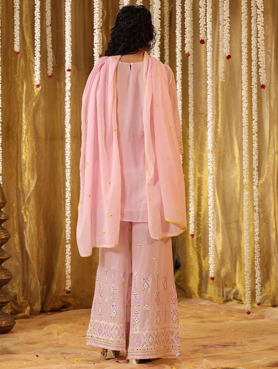 women three quarter sleeve kurta palazzo with dupatta set - 21925676 -  Standard Image - 4