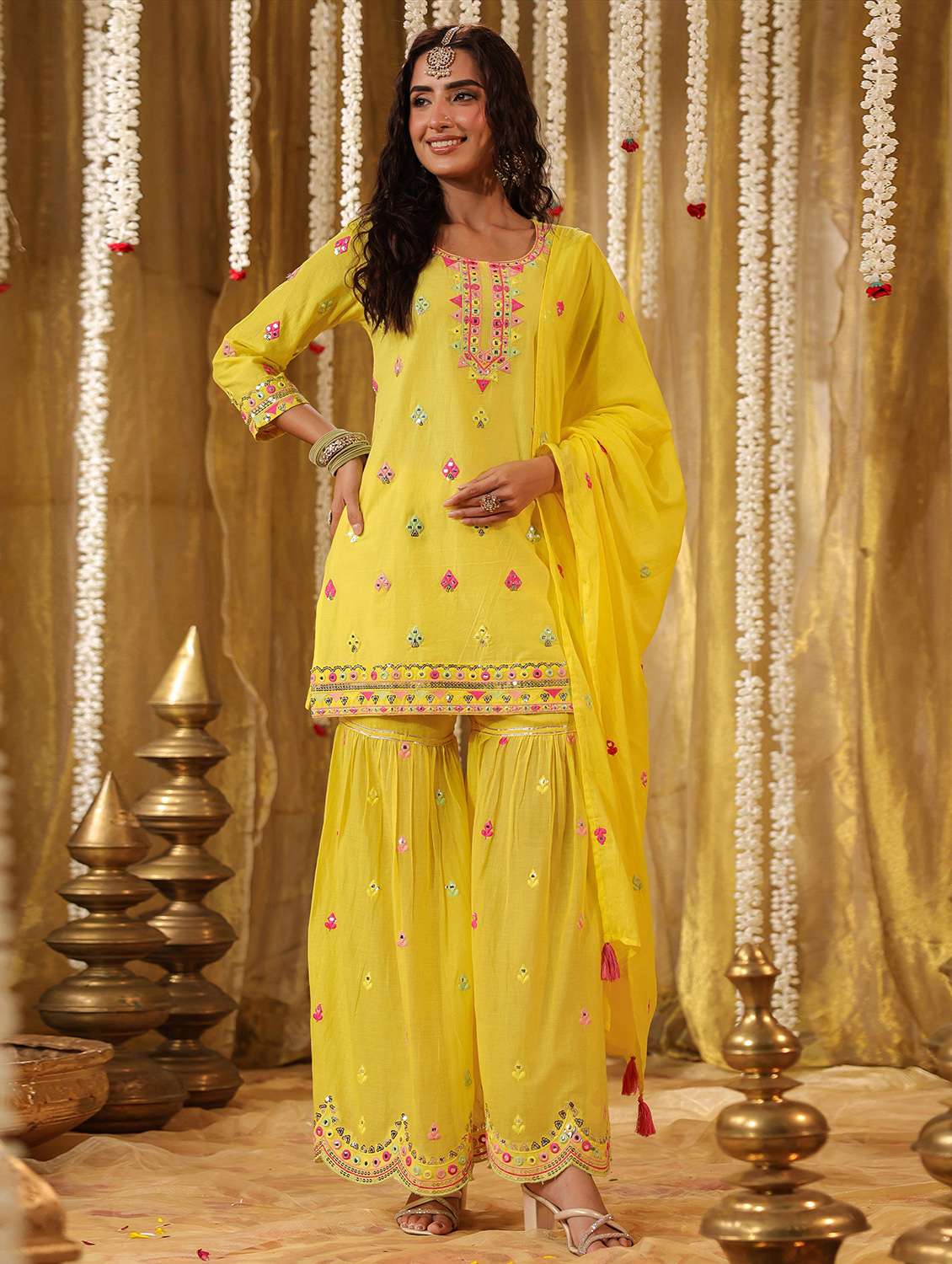 women three quarter sleeve kurta sharara with dupatta set