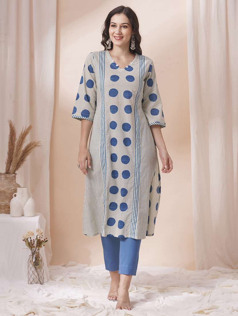 women three quarter sleeve a-line kurta - 21925778 - Standard Image - 1