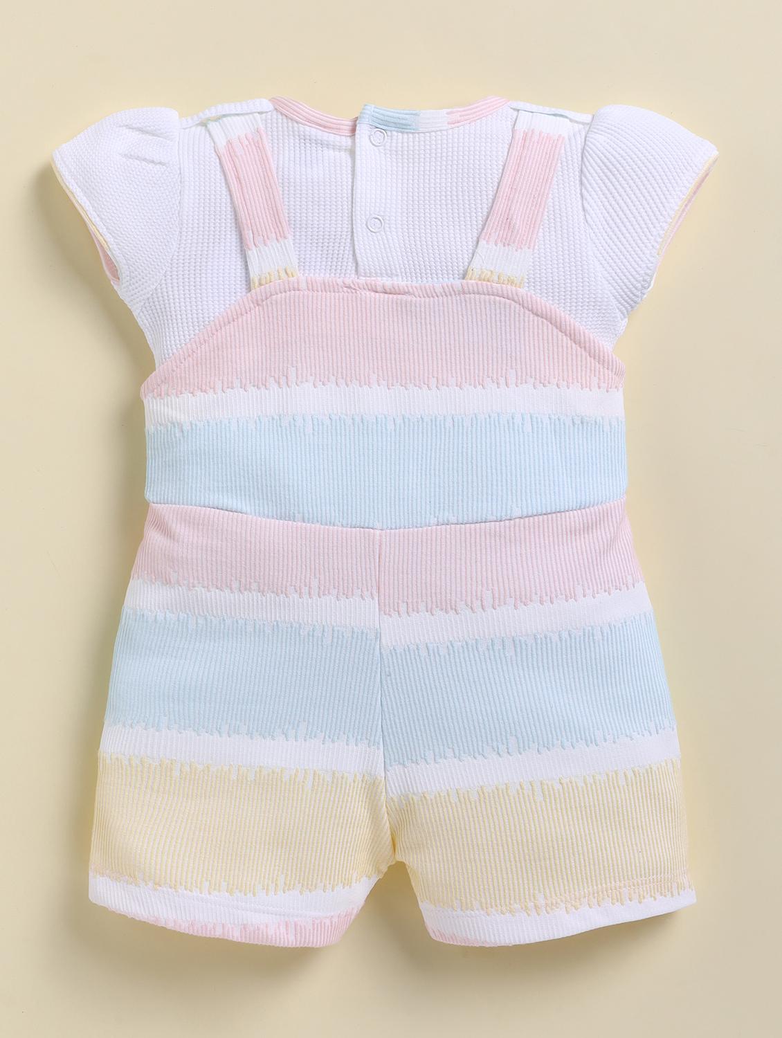 kids printed t-shirt with dungree set - 21925800 - Standard Image - 1