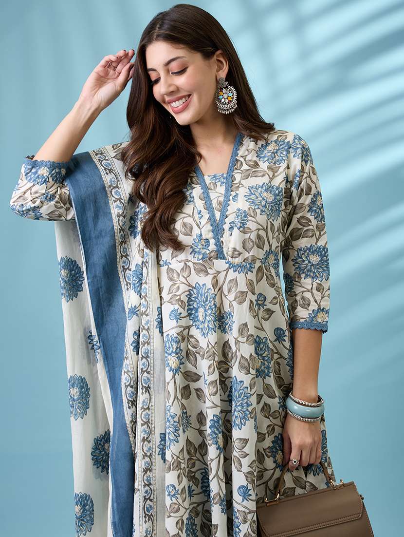 women blue all over floral printed v-neck lace insert anarkali kurta with pant & dupatta set - 21926731 -  Standard Image - 4
