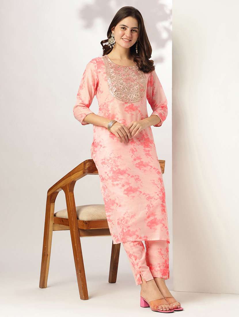 women three quarter sleeve kurta pant set