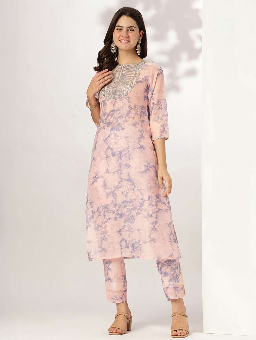 women three quarter sleeve kurta pant set