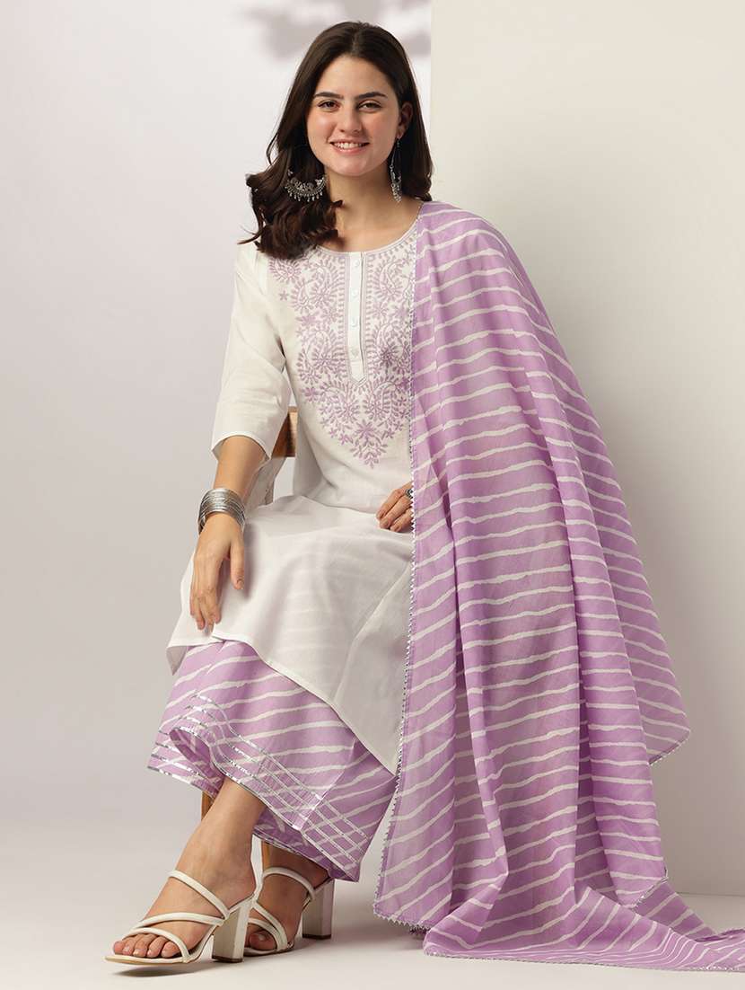 women three quarter sleeve kurta palazzo with dupatta set - 21926835 - Standard Image - 4