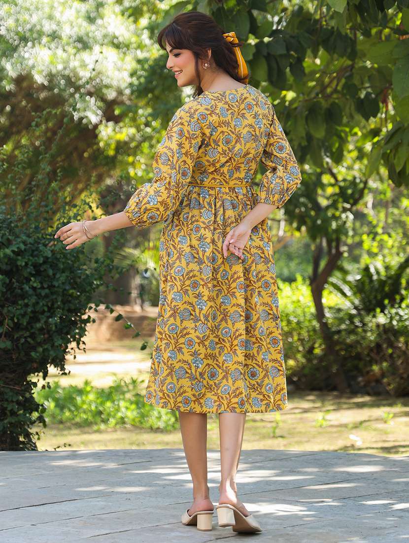 women floral printed fit & flared dress - 21926845 -  Standard Image - 4