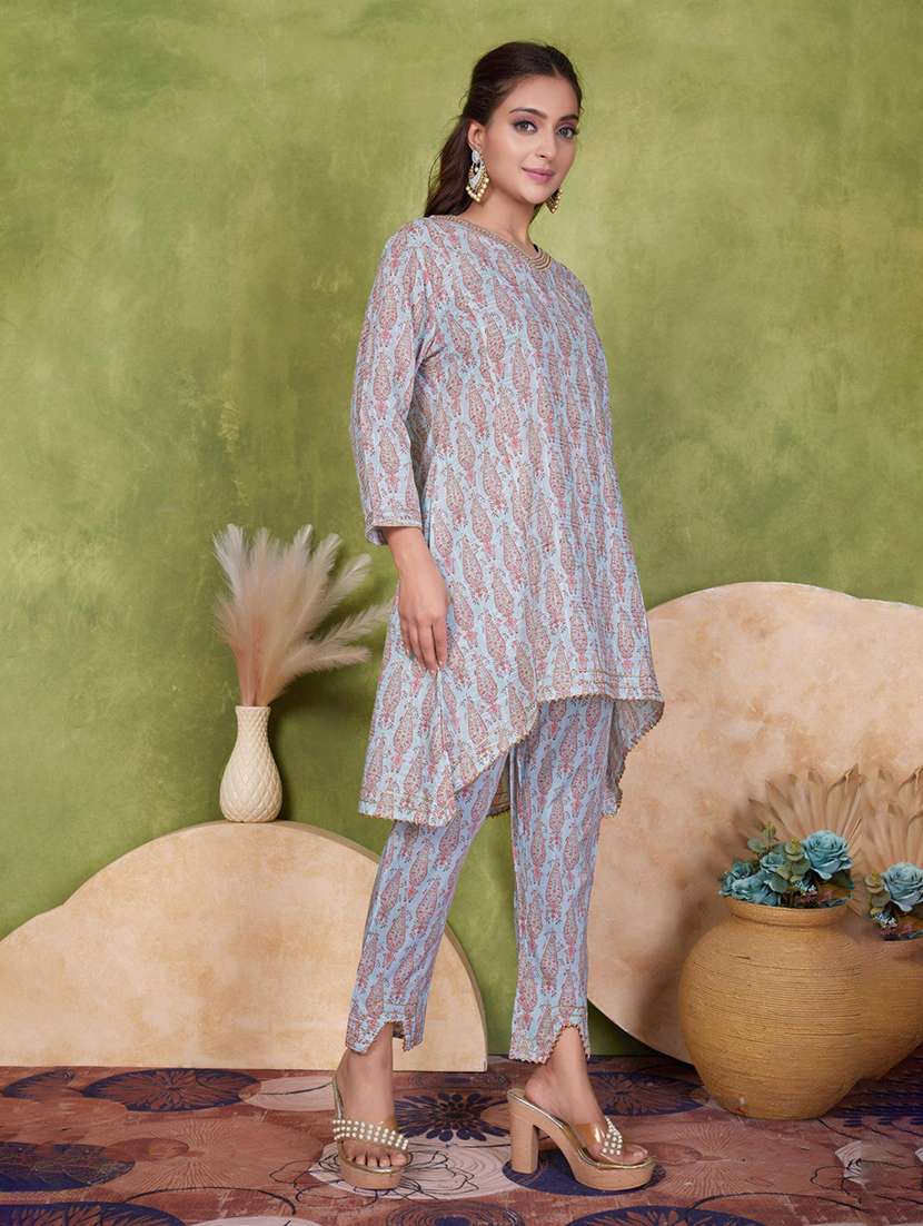 women three quarter sleeve ethnic co-ord set - 21927942 - Standard Image - 1