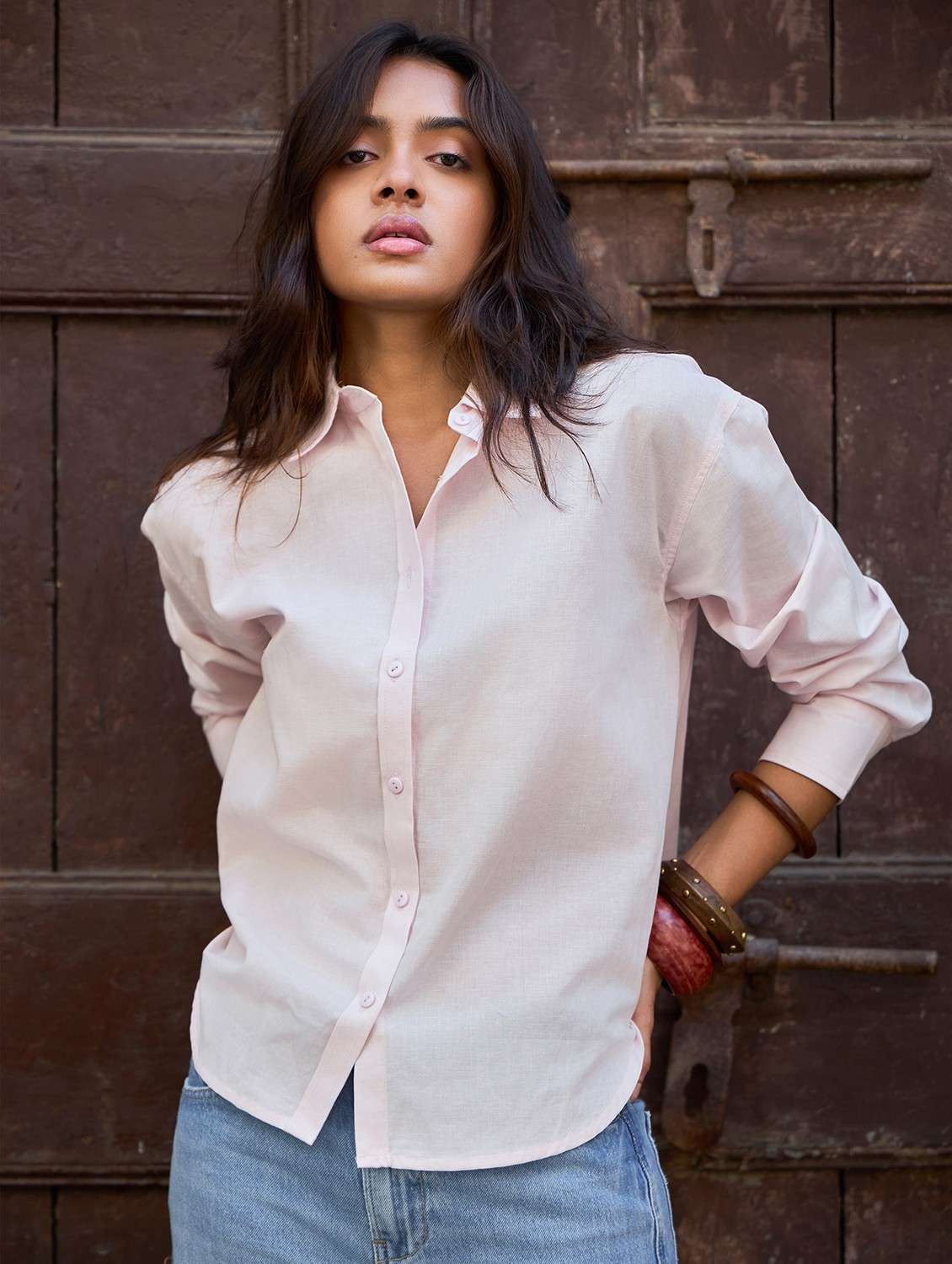 women solid collared long sleeves oversized shirt