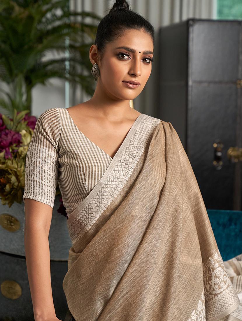 women solid with bordered saree with blouse - 21928510 -  Standard Image - 1