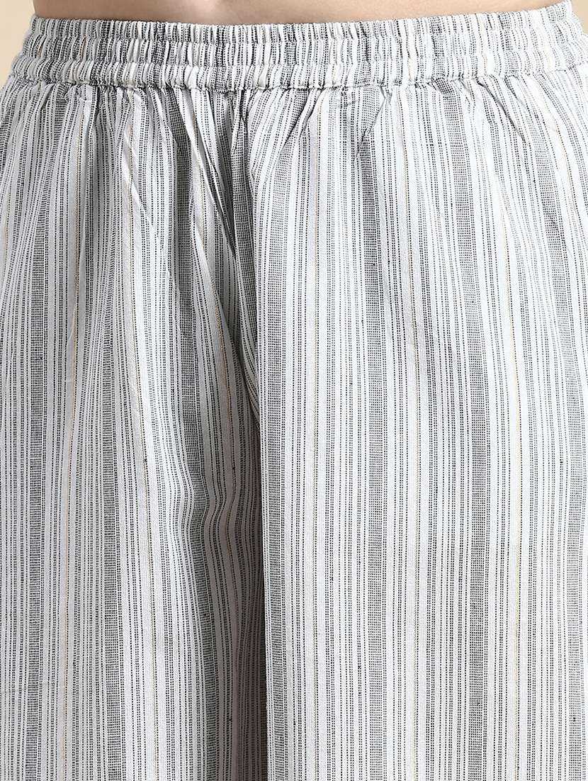 women self desiged high rise palazzo - 21928574 - Standard Image - 4
