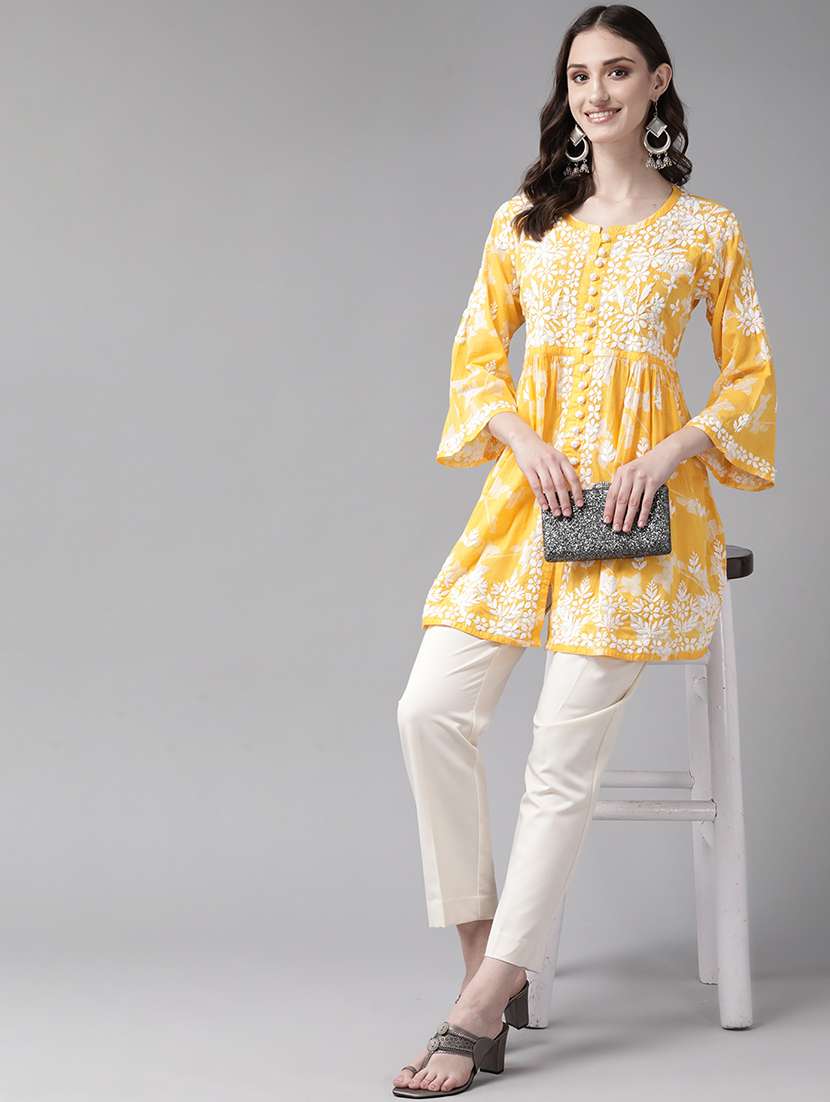 women floral printed three quarter sleeve chikankari kurti - 21930448 -  Standard Image - 4
