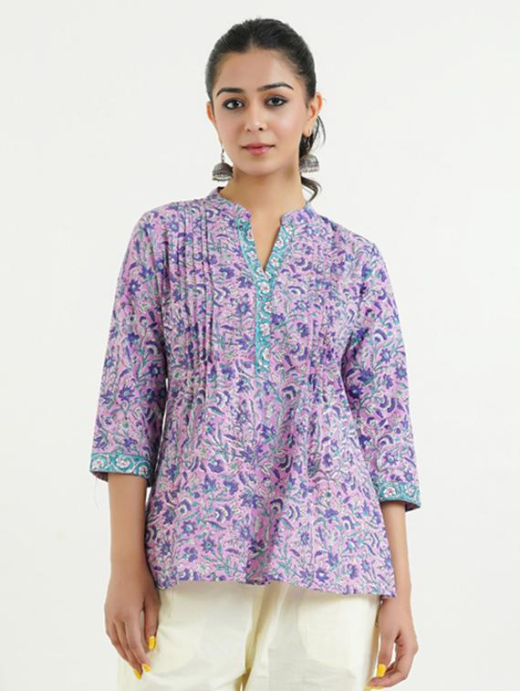 women floral printed three quarter sleeve a-line kurti - 21931176 - Zoom Image - 0