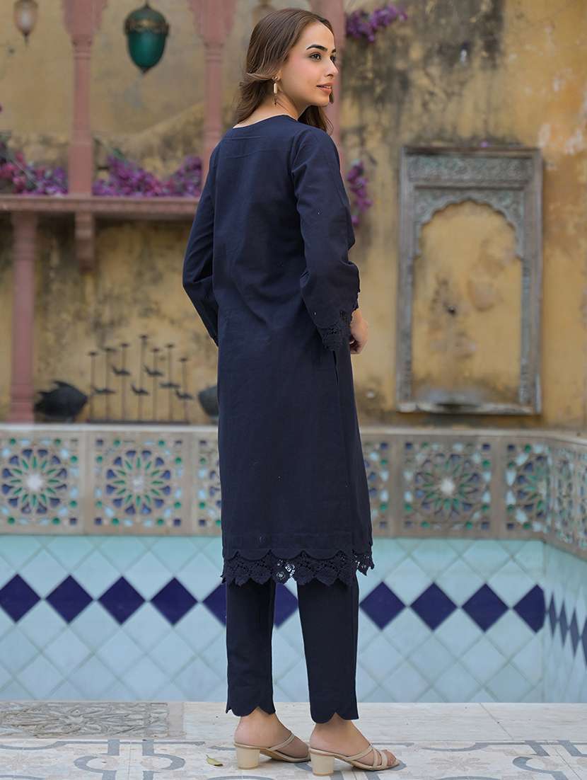 women three quarter sleeve kurta pant set - 21931185 - Standard Image - 4
