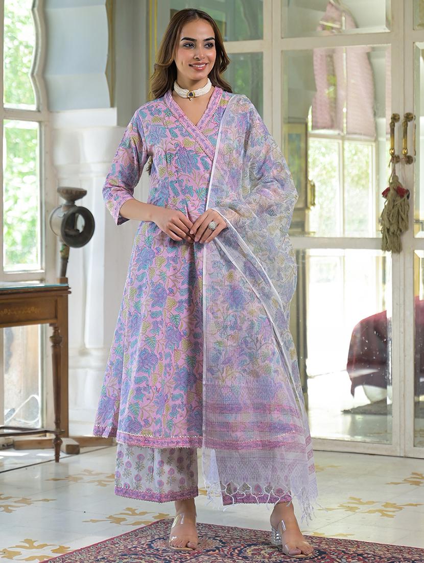 women three quarter sleeve kurta palazzo with dupatta set - 21931190 - Standard Image - 1