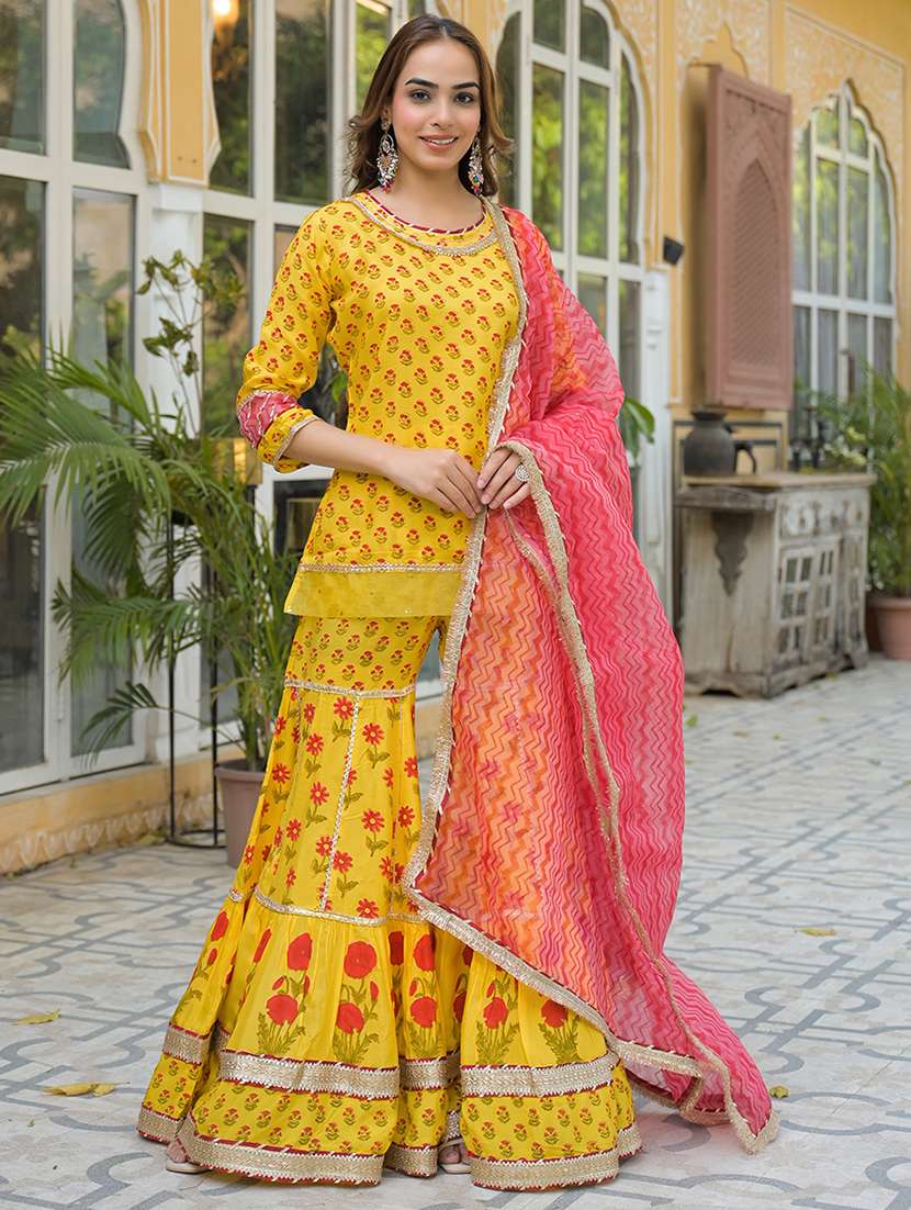 women three quarter sleeve kurta sharara with dupatta set