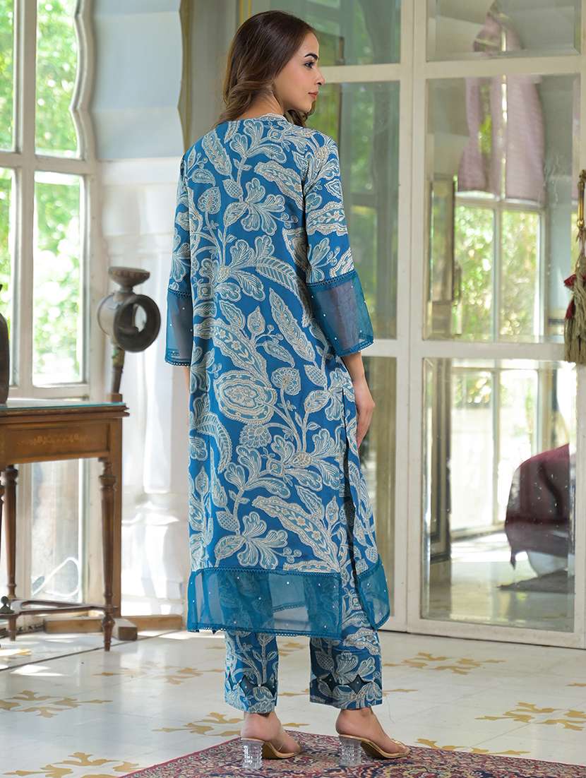 women three quarter sleeve kurta pant with dupatta set - 21931197 -  Standard Image - 4