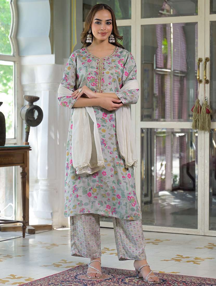 women three quarter sleeve kurta pant with dupatta set - 21931201 -  Standard Image - 1