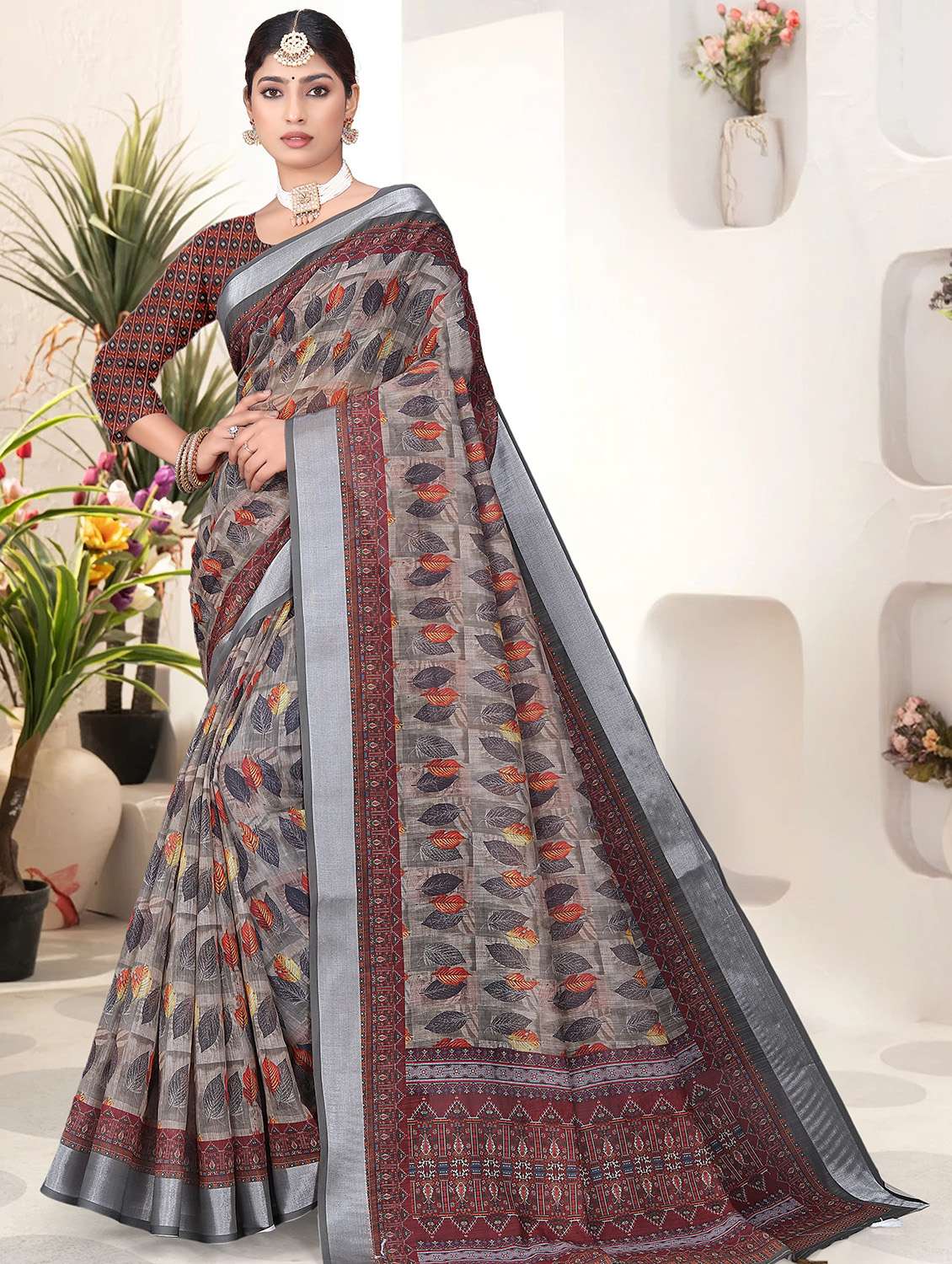women printed casual wear saree with blouse - 21931212 -  Standard Image - 1