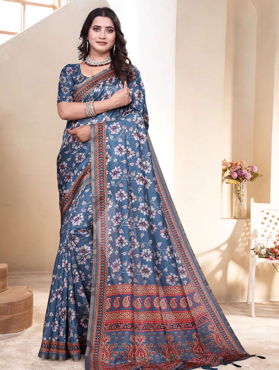 women printed casual wear saree with blouse - 21931224 -  Standard Image - 1