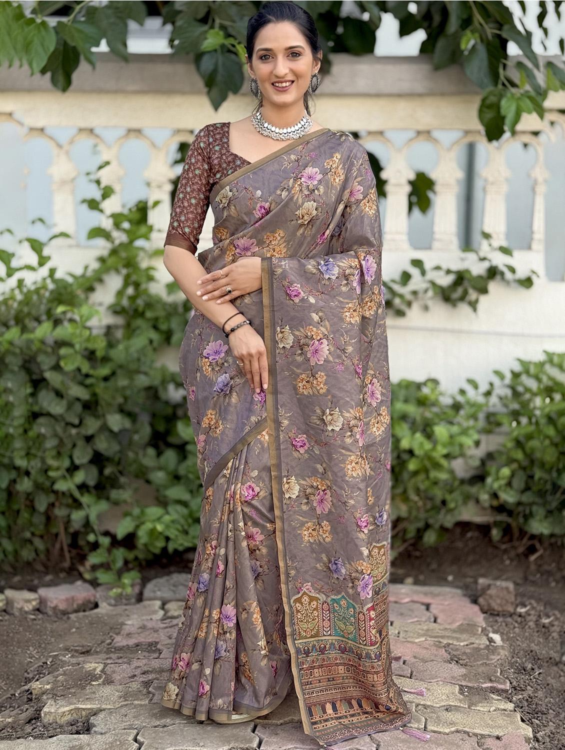 women printed casual wear saree with blouse - 21931230 - Standard Image - 1