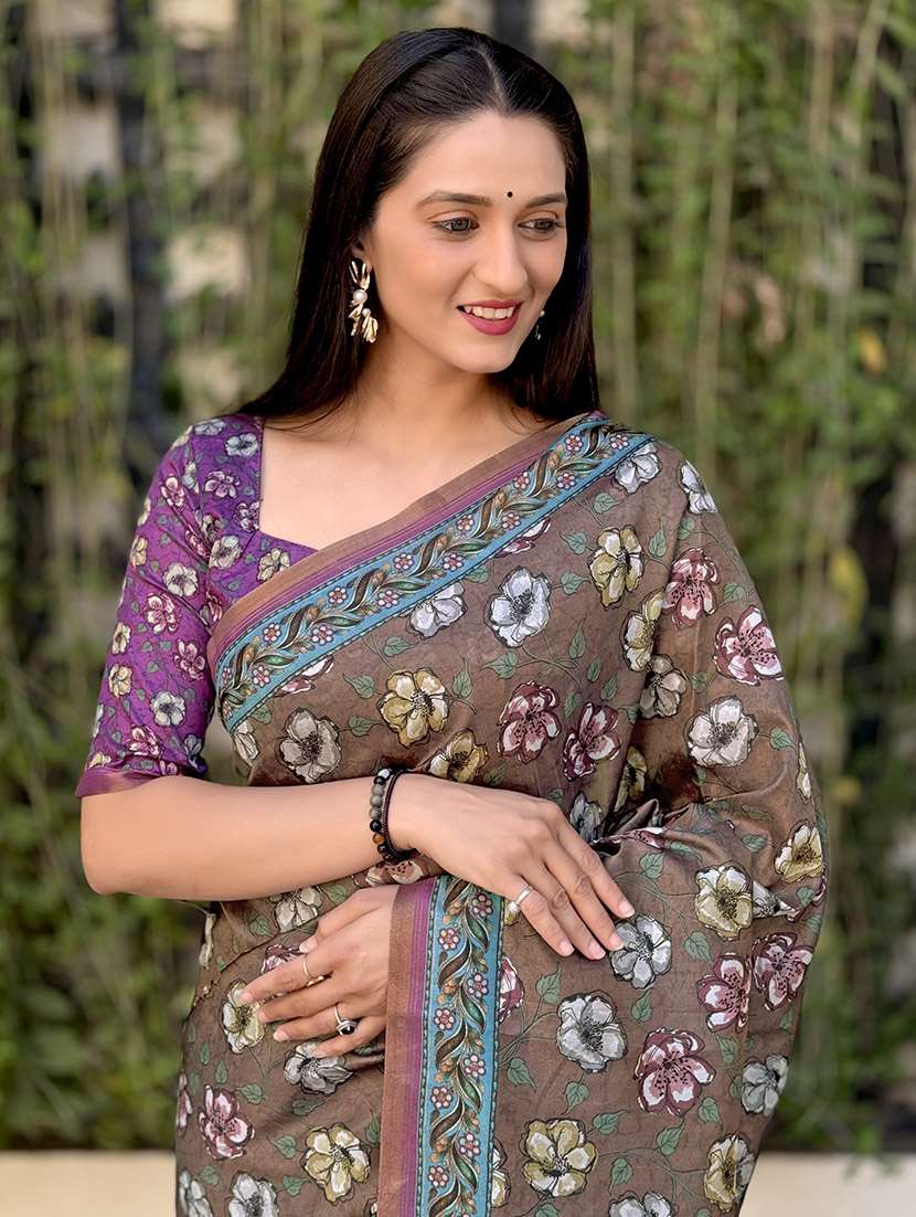 women printed casual wear saree with blouse - 21931239 -  Standard Image - 4