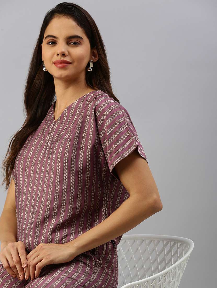 women printed short sleeve crop top - 21931249 - Standard Image - 1