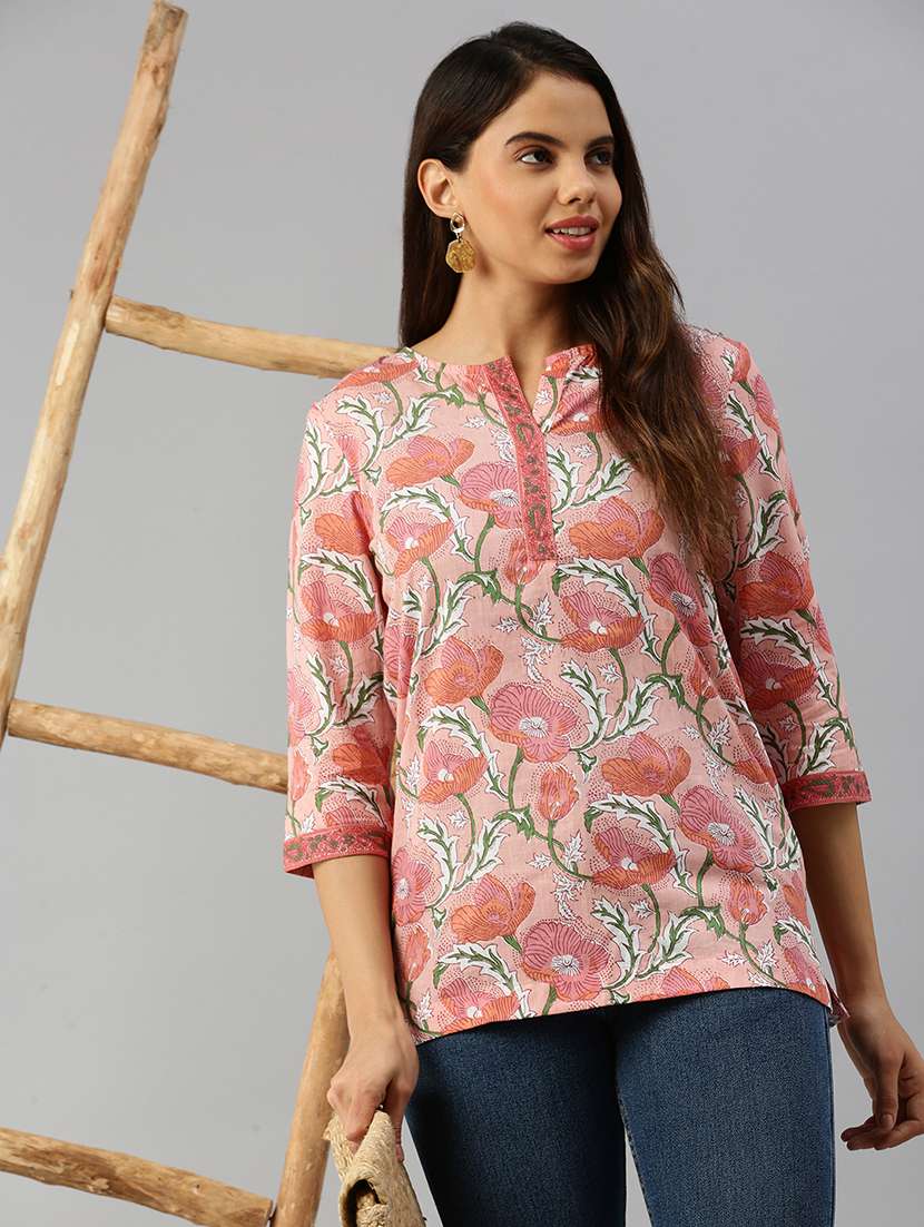 women three quarter sleeve straight kurti