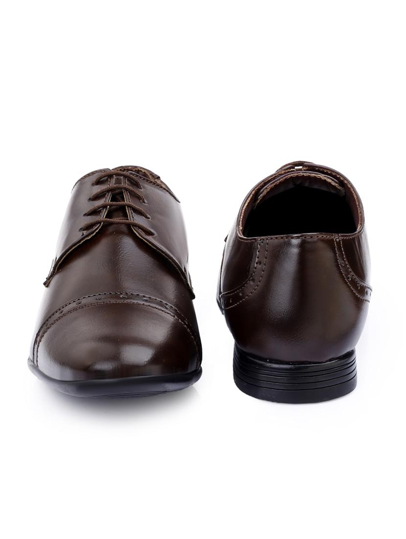 men brown lace-up brouge - 21931654 - Standard Image - 4