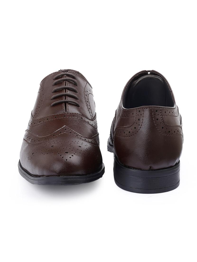 men brown lace-up brouge - 21931660 - Standard Image - 4