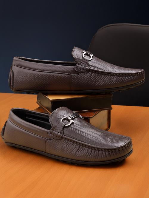 men slip on horsebit loafer - 21931704 -  Standard Image - 0