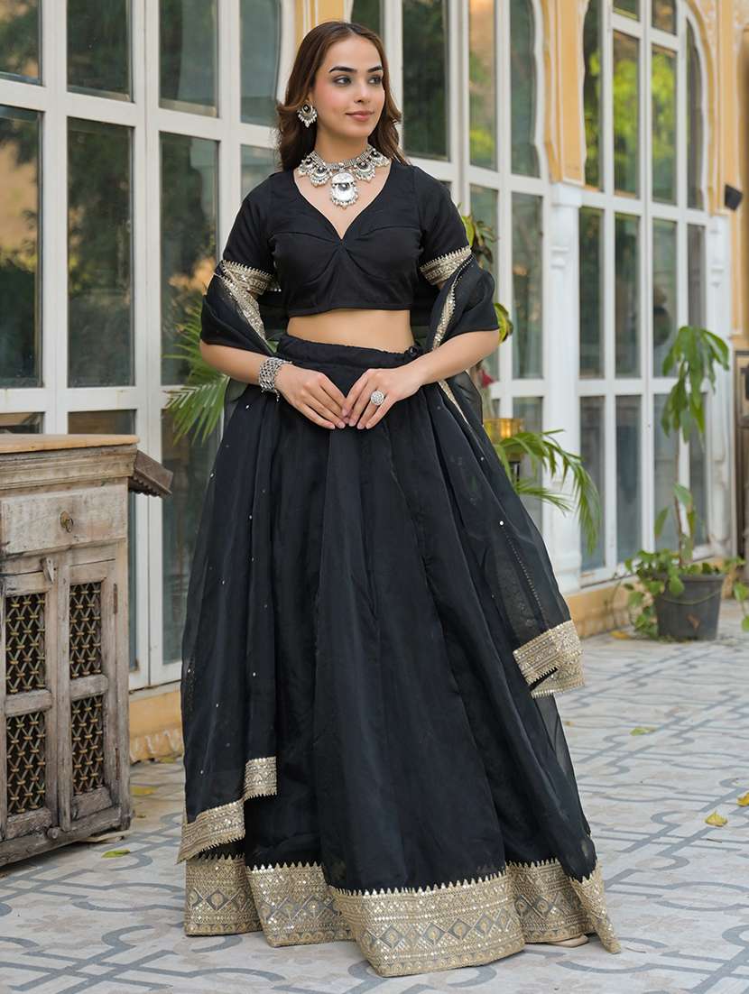 women black flared stitched lehenga - 21931949 - Zoom Image - 0