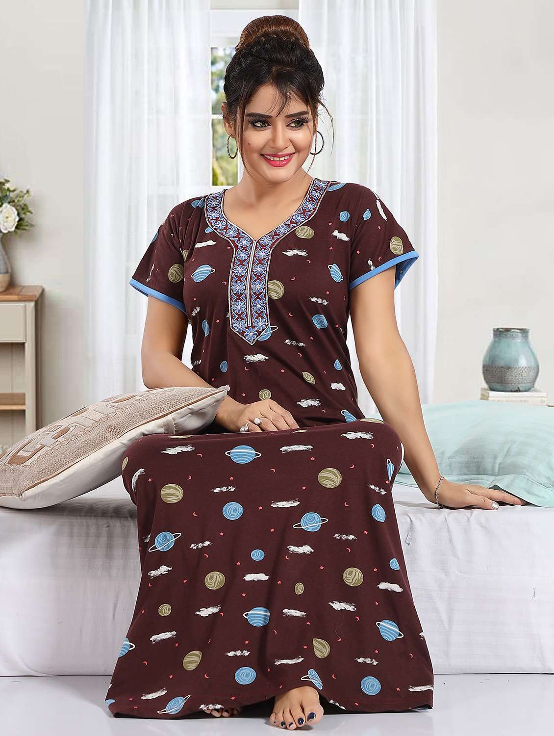 women printed short sleeves nighty - 21931965 -  Standard Image - 4