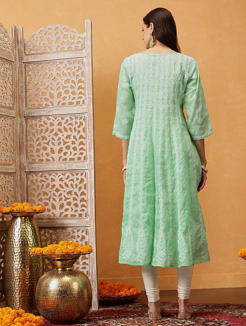 women chikankari three quarter sleeve anarkali kurta - 21932031 -  Standard Image - 4