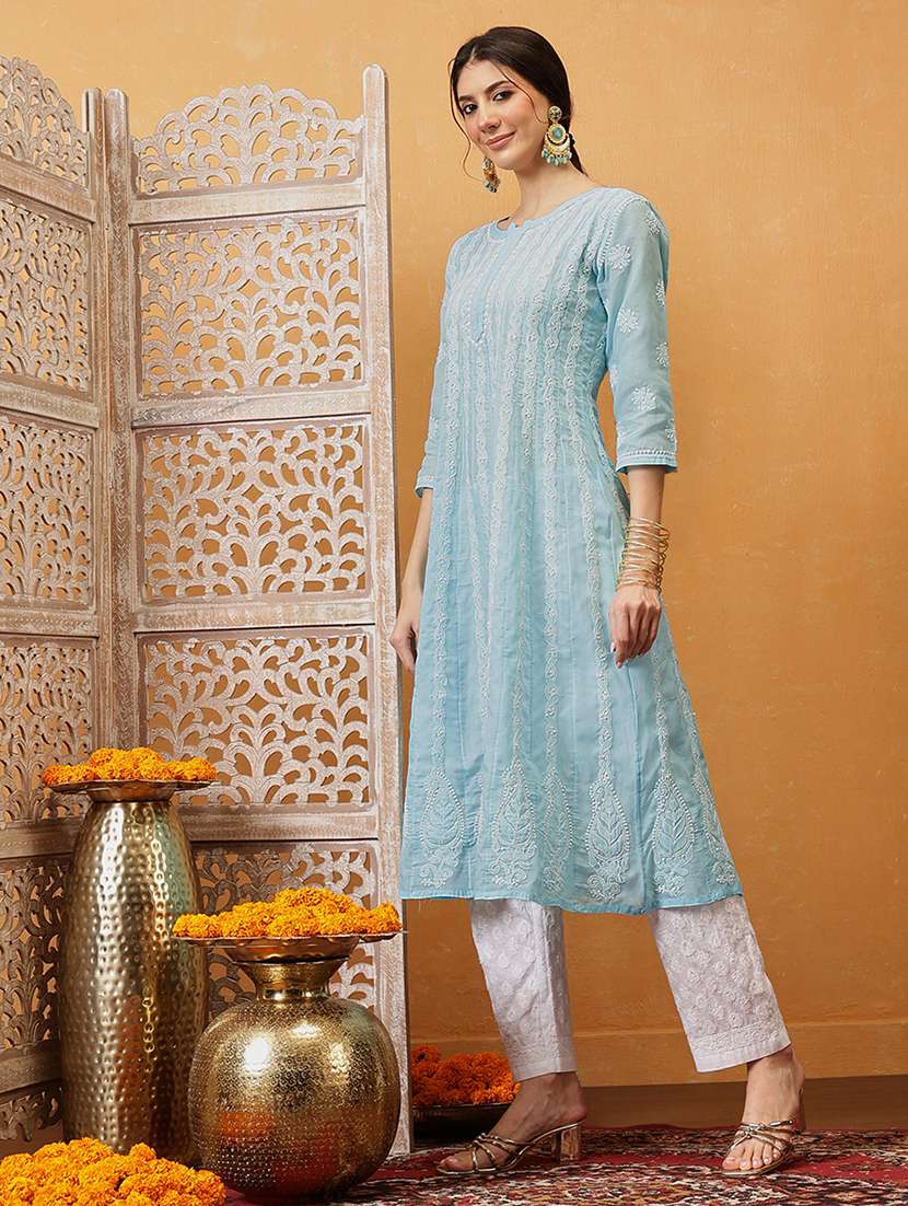 women chikankari three quarter sleeve anarkali kurta - 21932032 -  Standard Image - 1