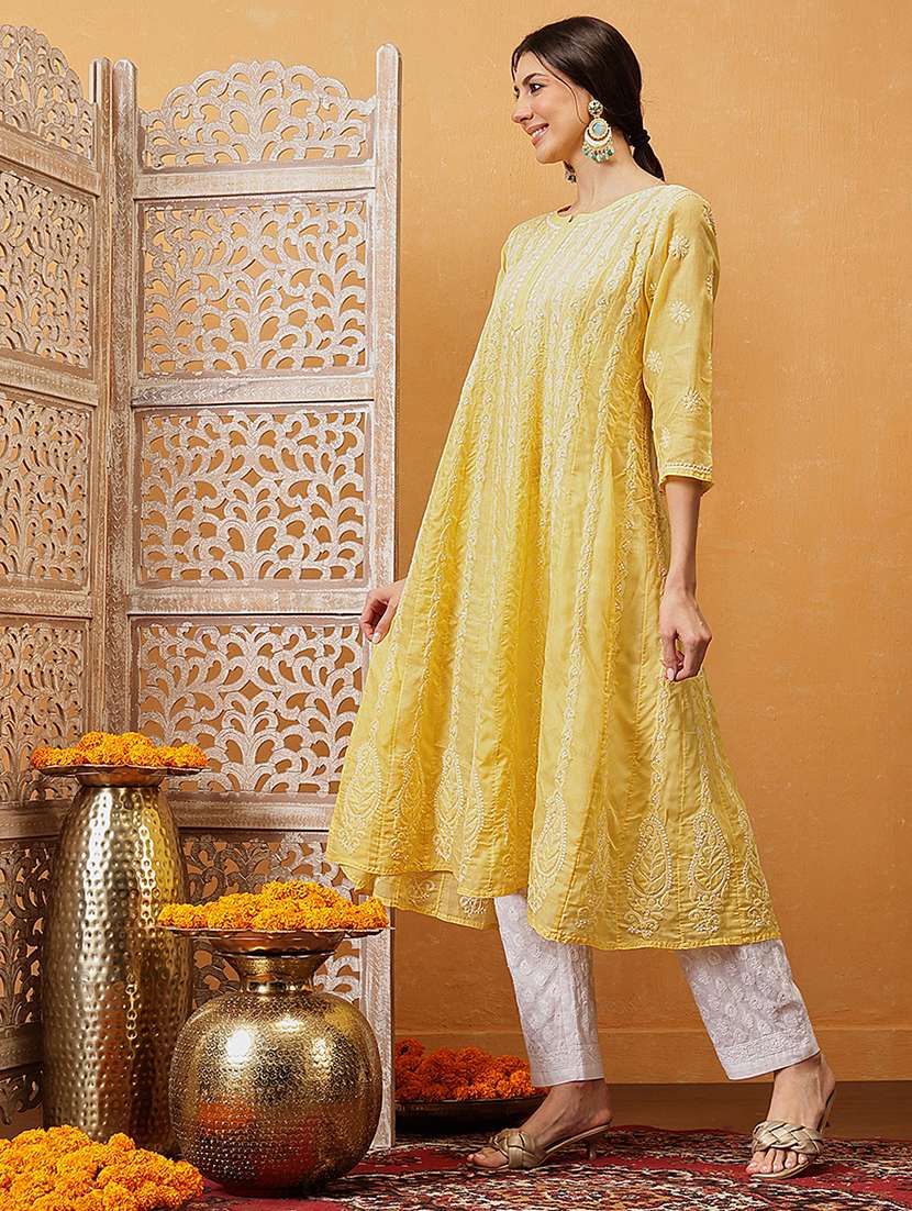 women chikankari three quarter sleeve anarkali kurta - 21932034 -  Standard Image - 1