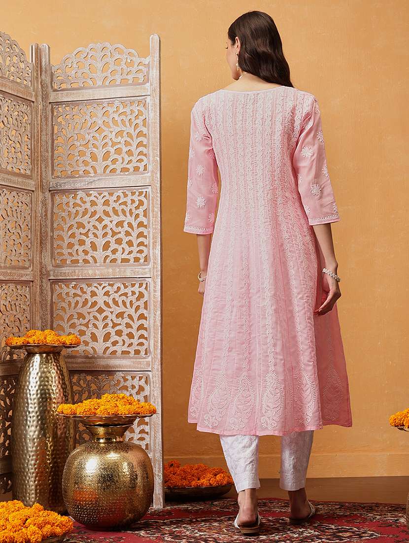 women chikankari three quarter sleeve anarkali kurta - 21932035 -  Standard Image - 4