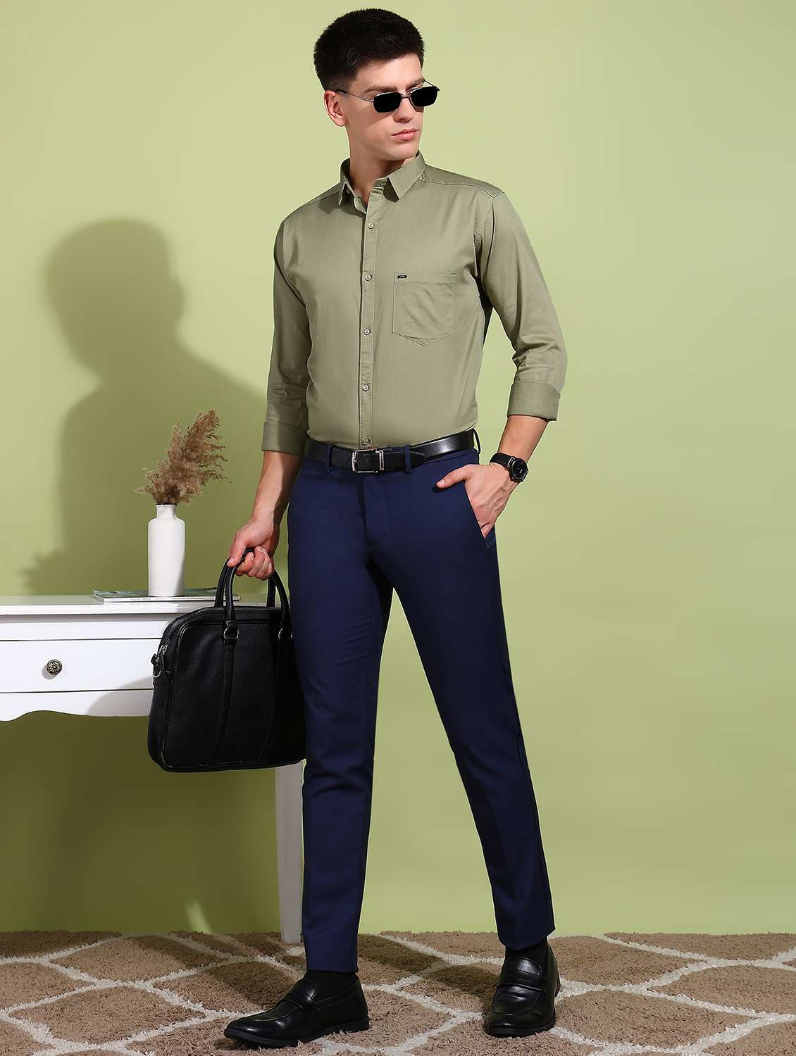 men solid collared long sleeves shirt - 21932071 -  Standard Image - 4