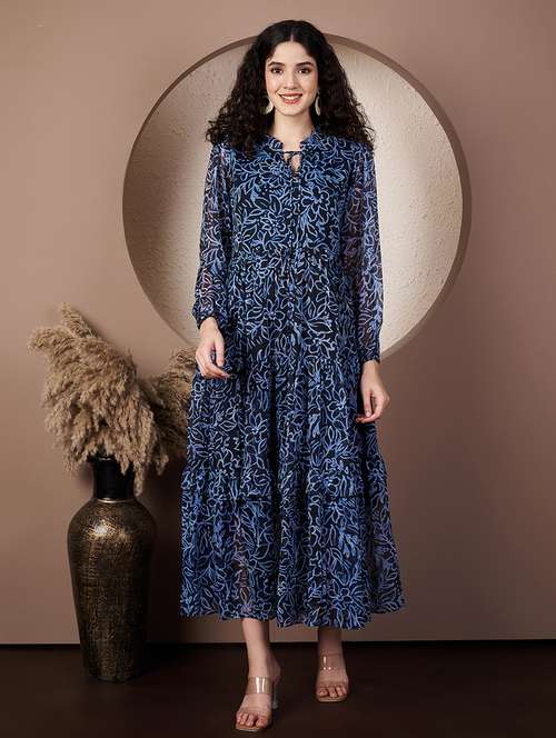 Buy woolen long dress for ladies in India @ Limeroad Buy woolen long dress for ladies in India @ Limeroad