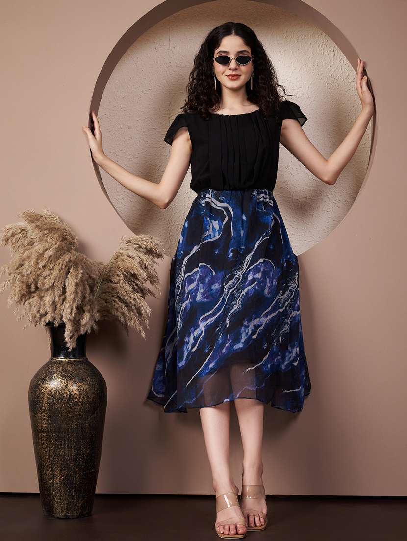 women black & blue printed puff sleeves a-line dress