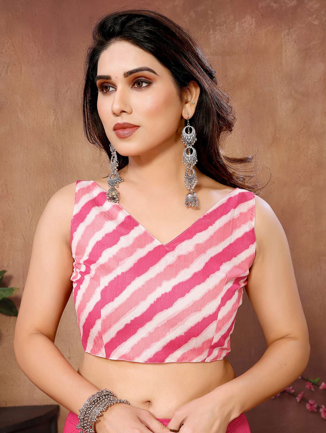 women pink ready to wear saree with blouse - 21932168 - Standard Image - 4