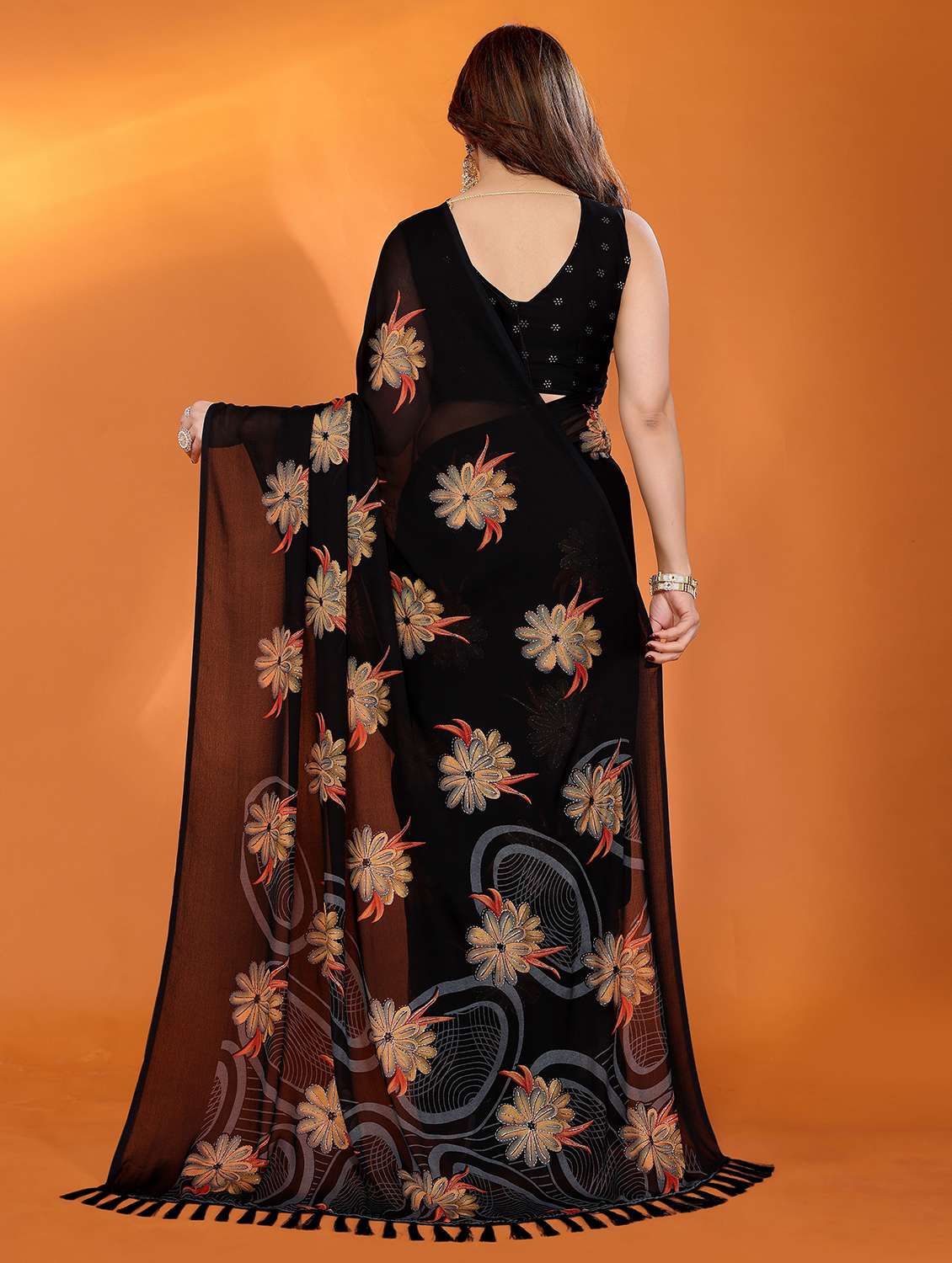 women floral printed saree with blouse - 21932169 -  Standard Image - 1