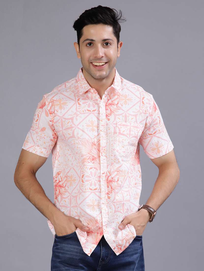 men printed collared short sleeve shirt