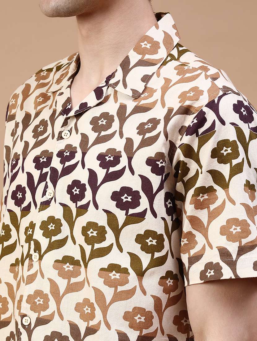 men floral short sleeve regular fit casual shirt - 21932386 -  Standard Image - 4