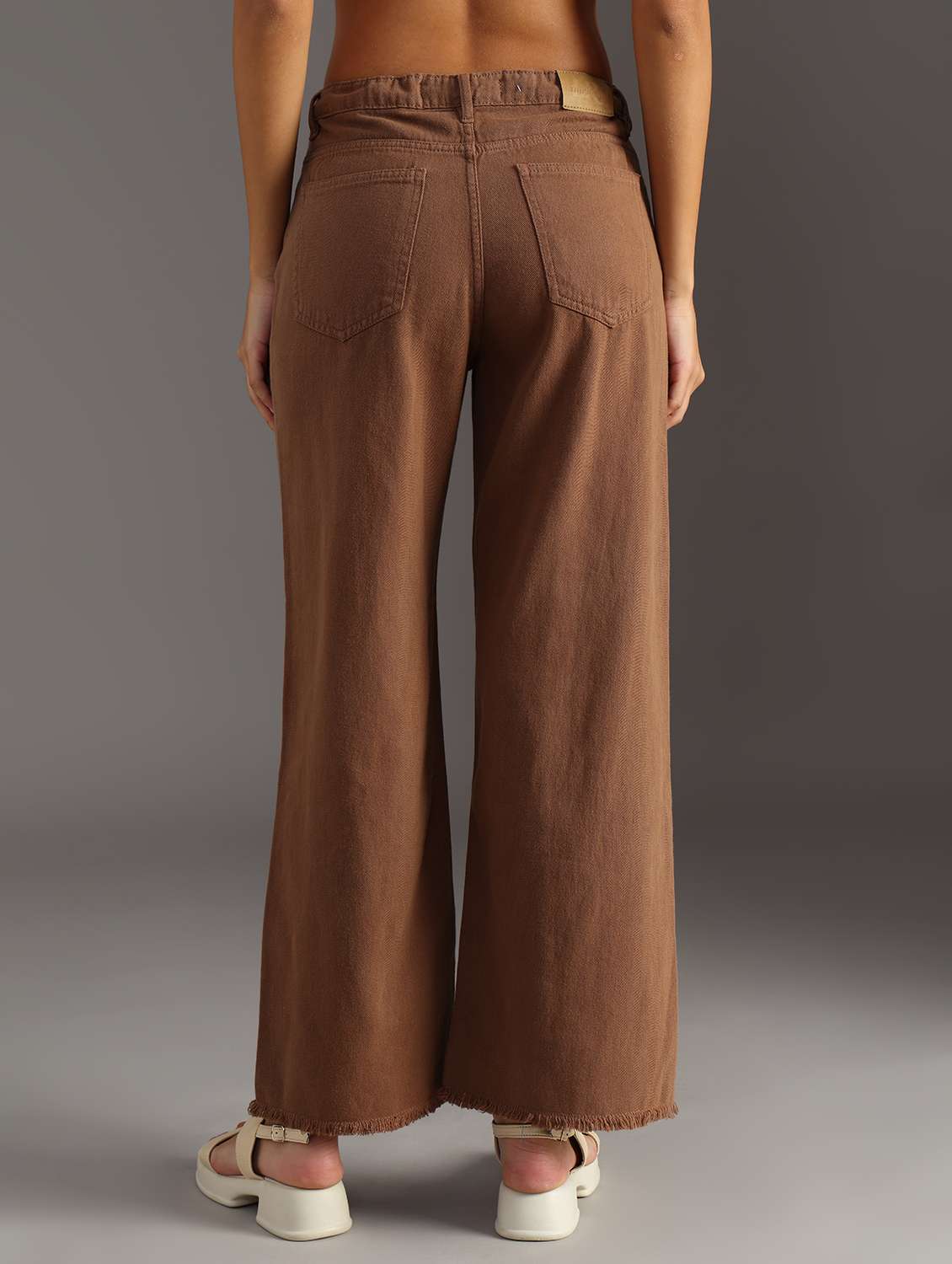 women solid mid rise wide leg jean - 21932681 -  Standard Image - 4