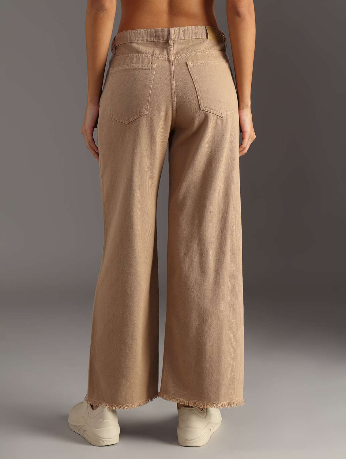 women solid mid rise wide leg jean - 21932682 -  Standard Image - 4