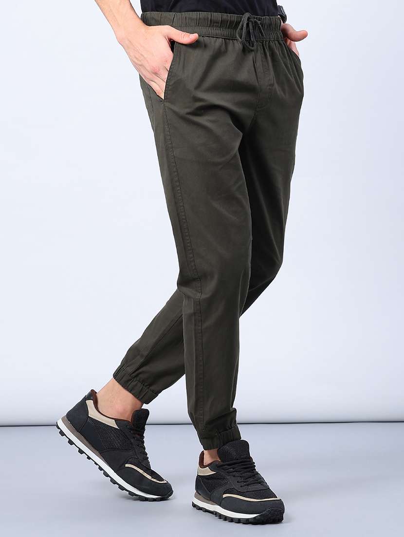 men solid mid rise relaxed fit jogger - 21932701 -  Standard Image - 1